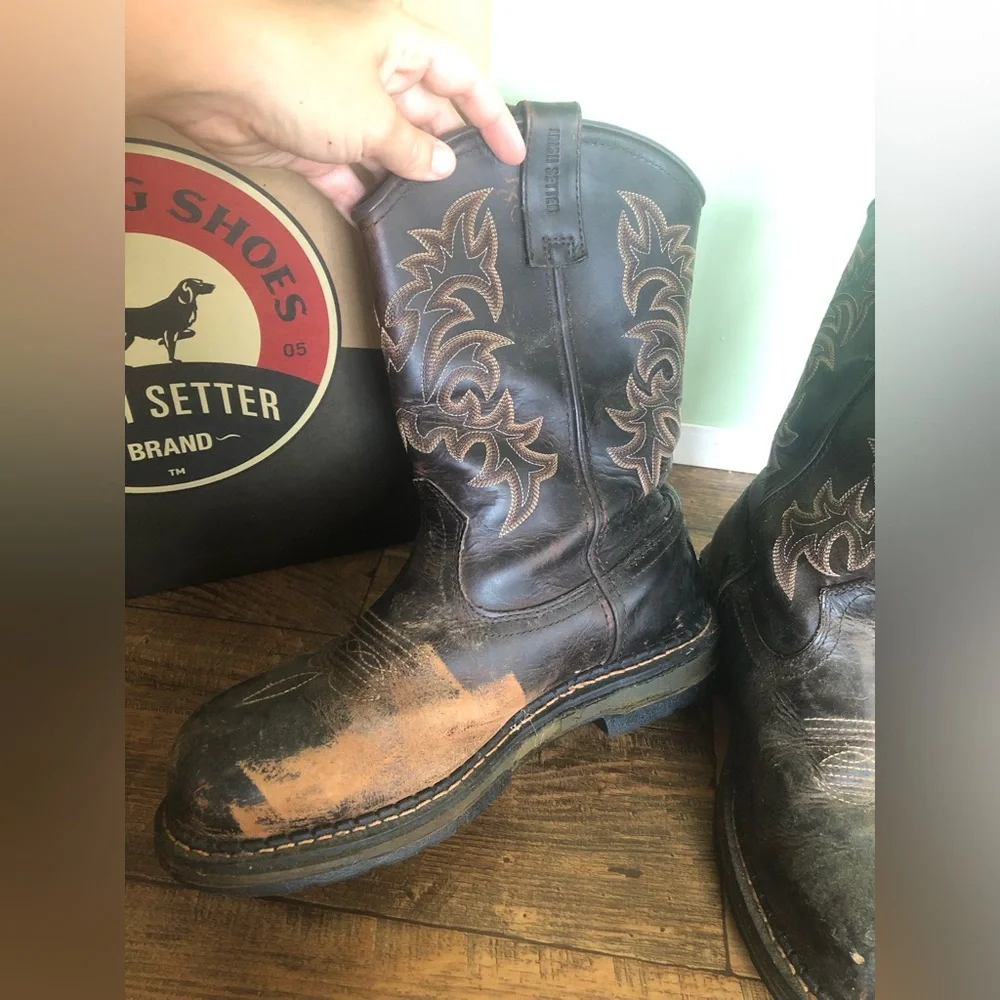 Red wing work boots mens size 10.5 EE Irish setter pull on safety toe 83902